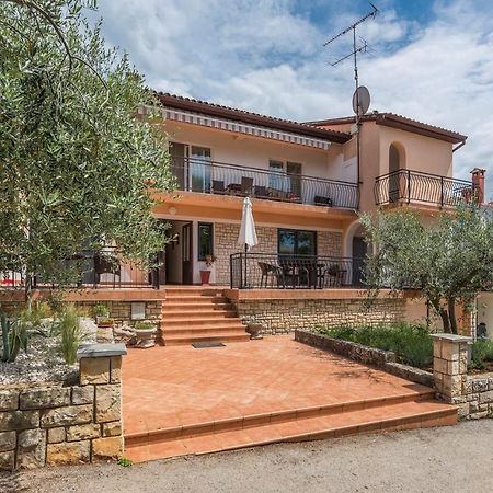 Apartments Zrnic Пореч Екстер'єр фото