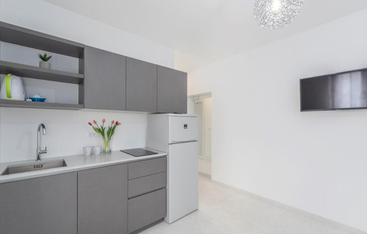 Apartments Zrnic Пореч Екстер'єр фото